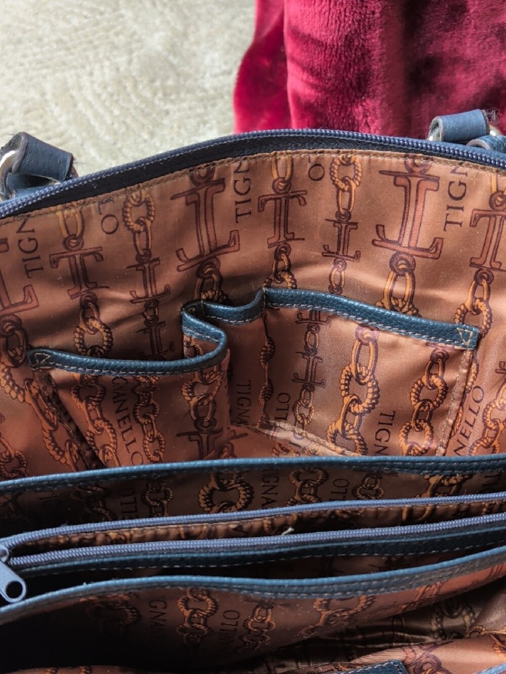 Tignanello Navy Pebbled Leather Shoulder Bag - Picture 4 of 6